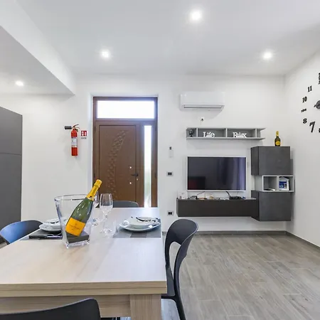 Casa Gioiosa Holidays Apartamento Gioiosa Marea